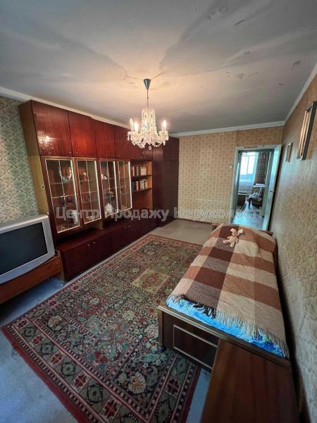 Продам 3-кімнатну квартиру