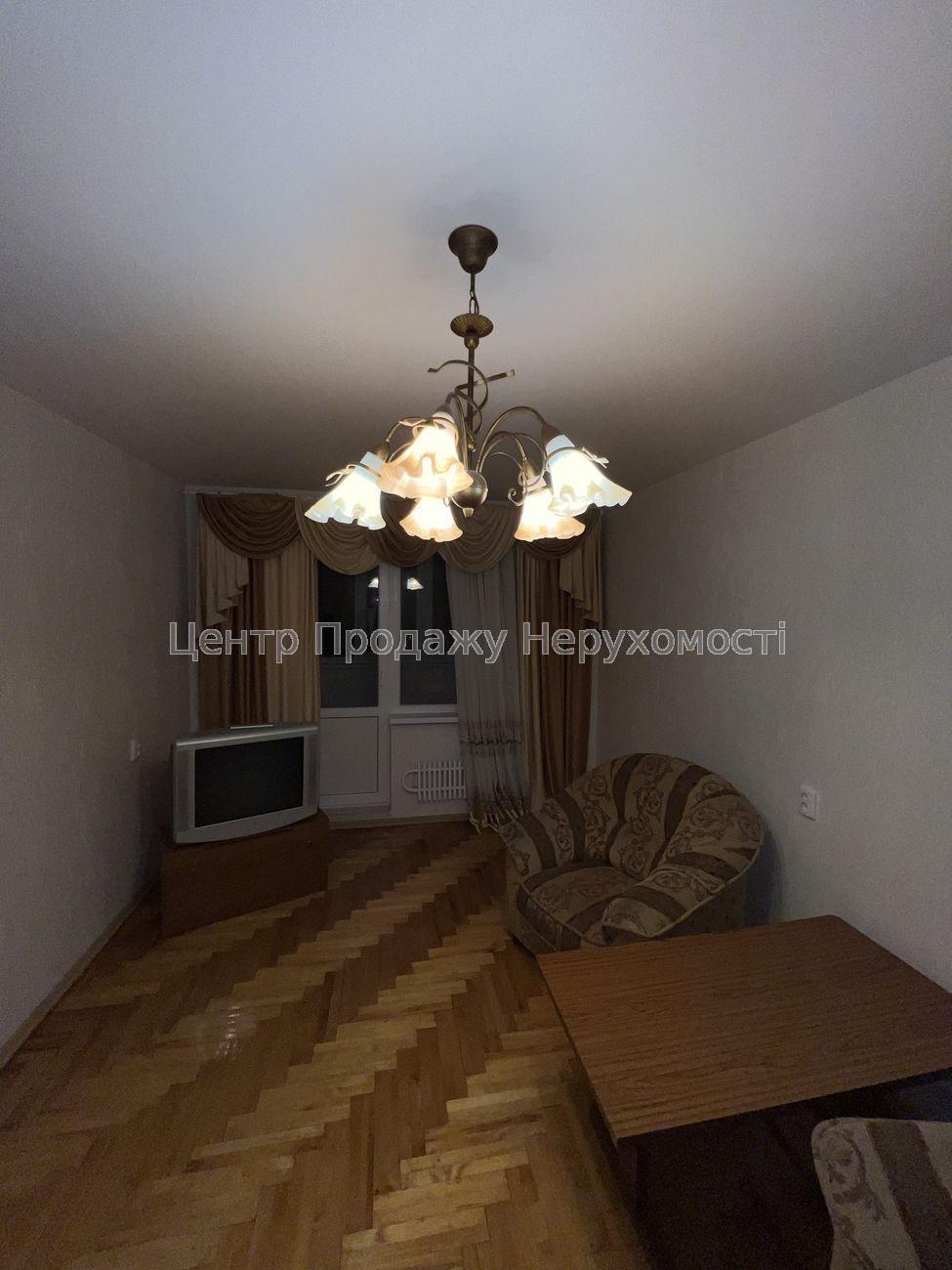 Фото 2-кімн.квартира біля метро з капітальним ремонтом К810