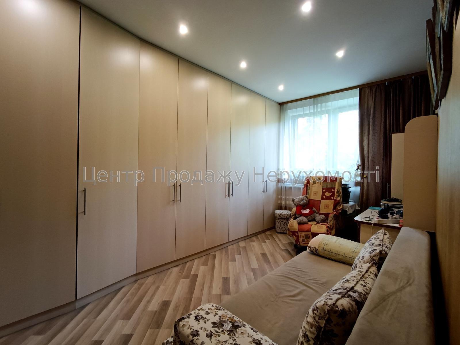 Фото Продам 3к квартиру в центрі, сталінка, м. Держпром Q89