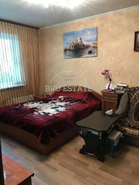 Продам 2-комнатную квартиру