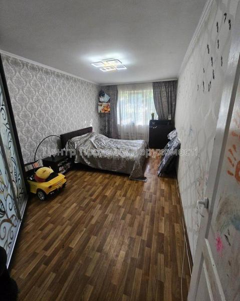 Продам 2-комнатную квартиру