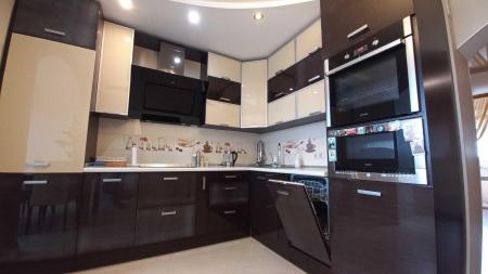 Продам 3-комнатную квартиру