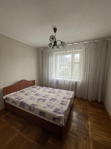 Продам 3-комнатную квартиру