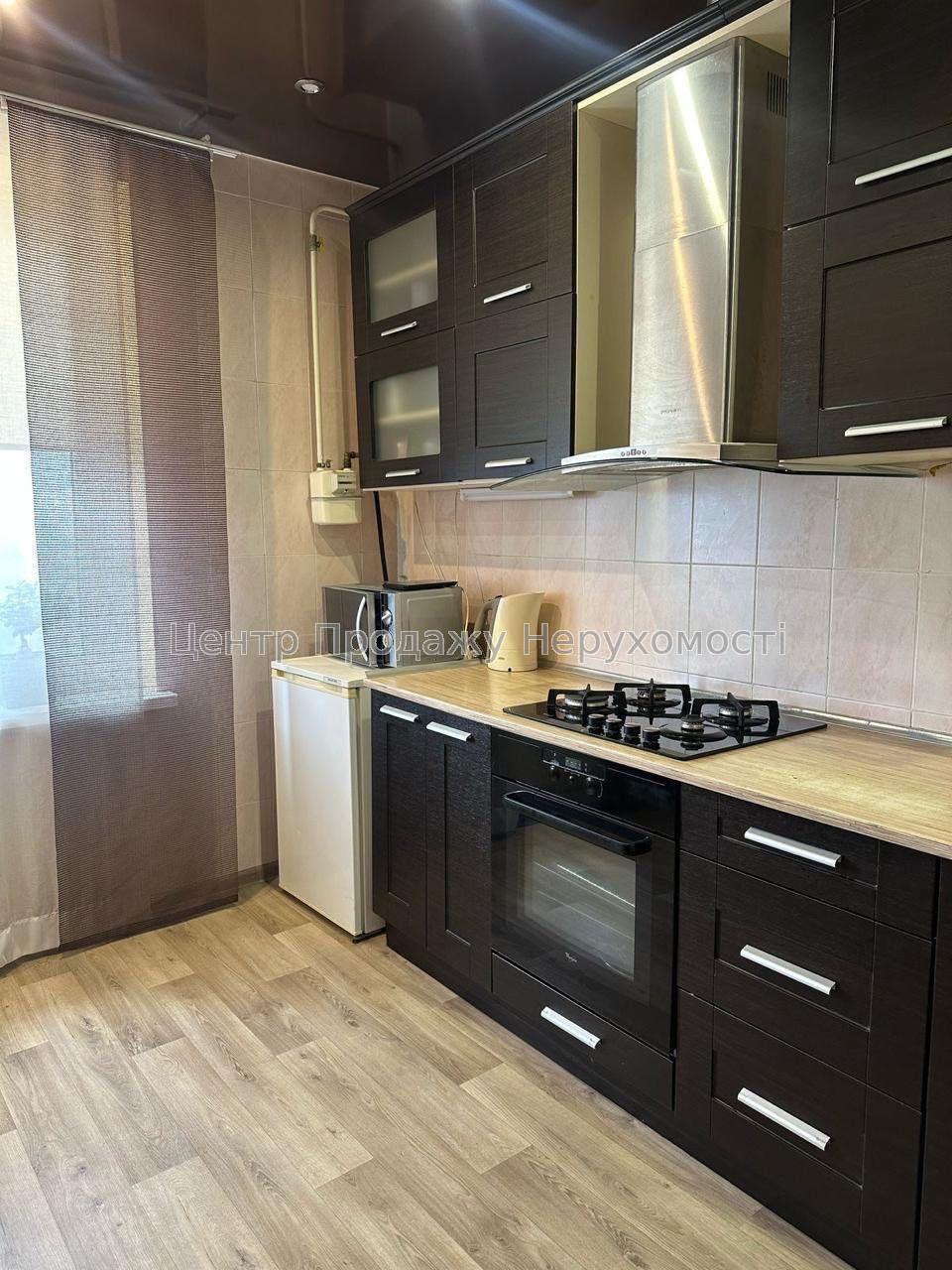 Фото 2кімн квартира з автономним опаленням біля метро1