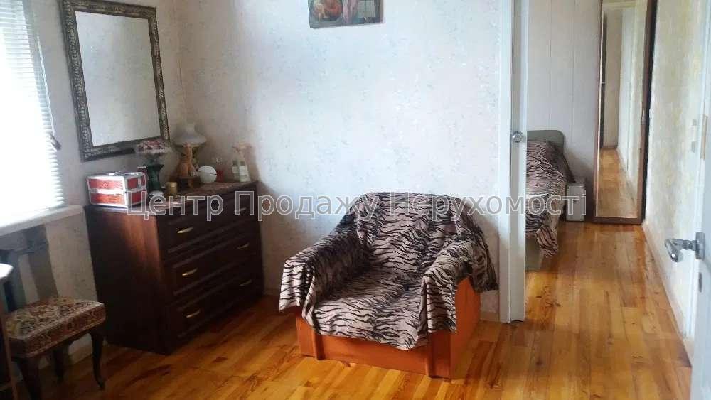 Фото Продаємо 2-х кімнатну сталінку,4