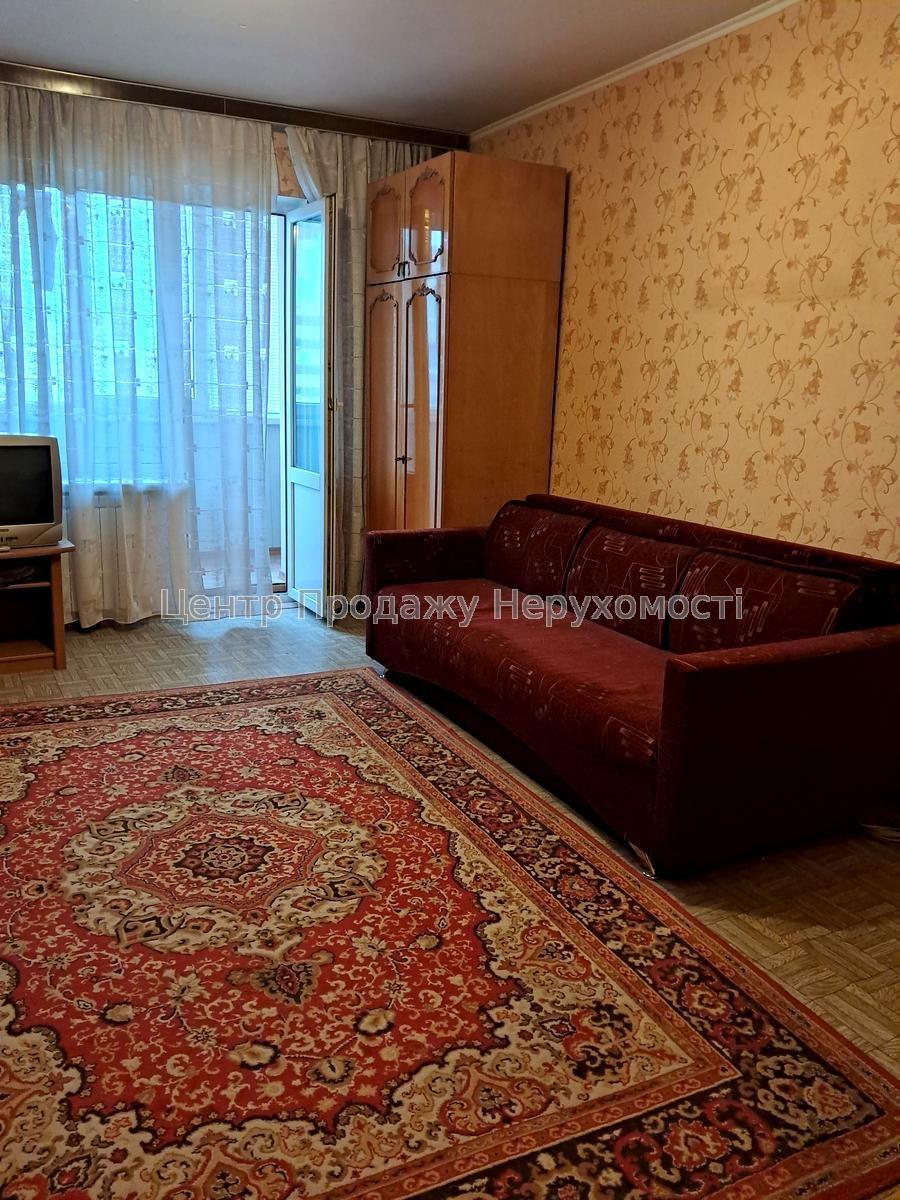 Фото Продам 1-кімнатну на Троєщині3