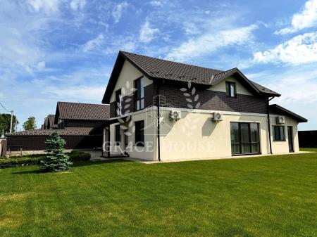 Продам 2-поверховий будинок