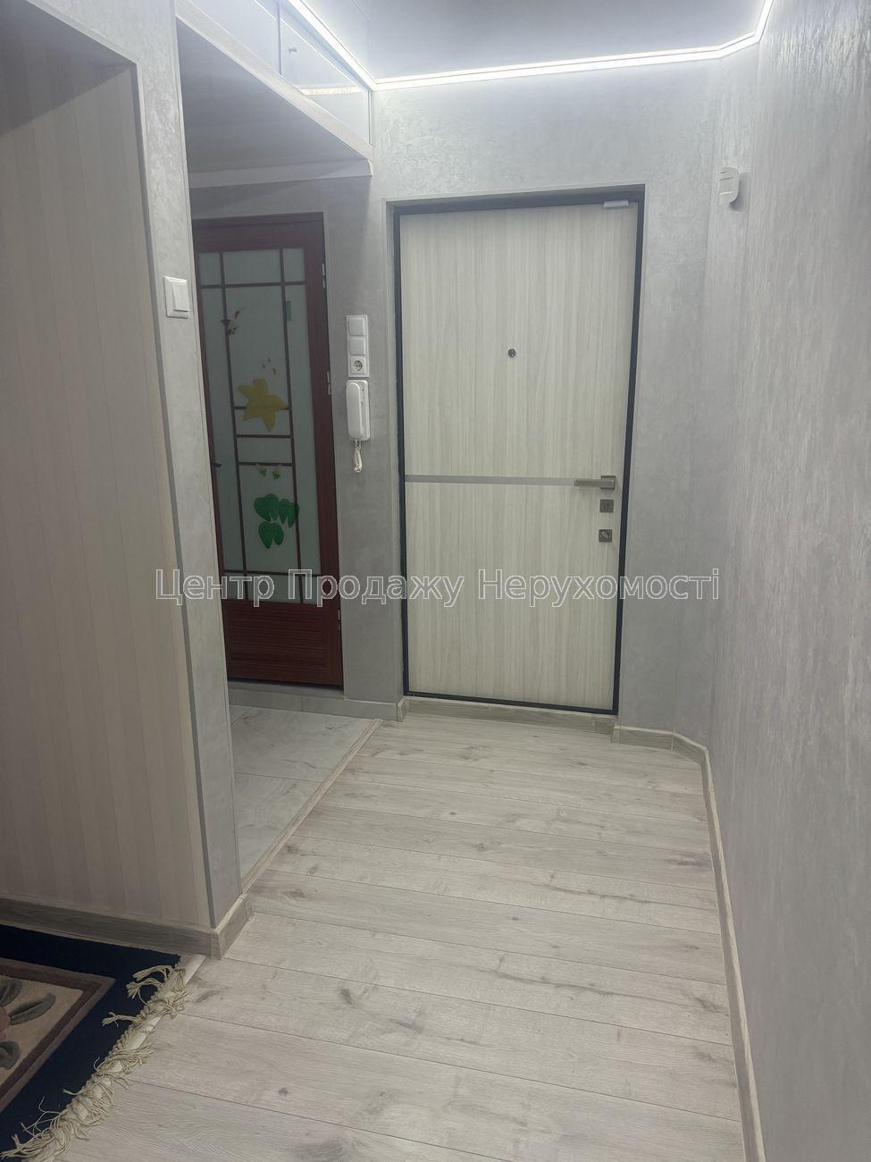 Фото Продам 3-к квартиру, метро Студентська6