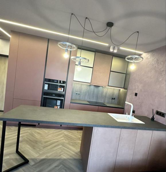 Продам 3-комнатную квартиру в новостройке, ЖК Dibrova Park