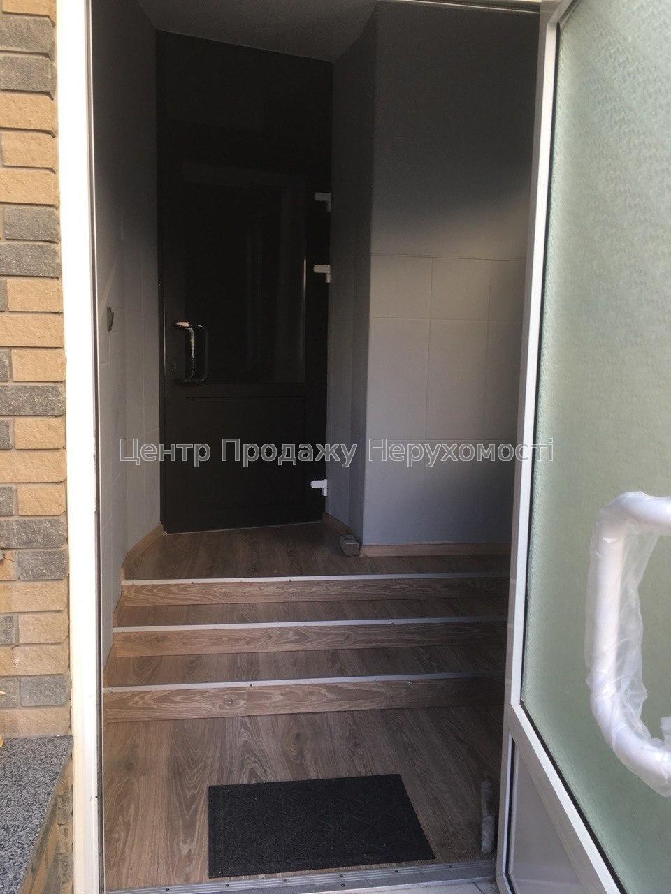 Фото Здам торгове приміщення в затишному місті, поруч з метро2