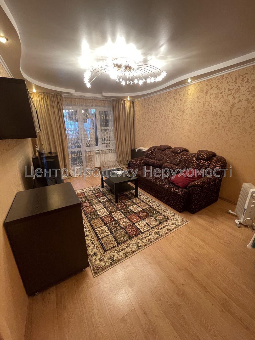 Фото Продаж 3-кімнатної квартири в Києві  IB2