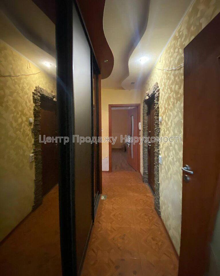 Фото Продається 2-кімнатна квартира у Харкові. Салтівка4