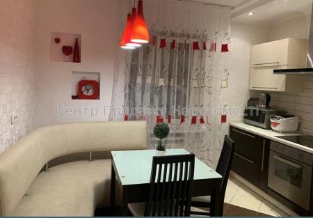 Продам 3-комнатную квартиру