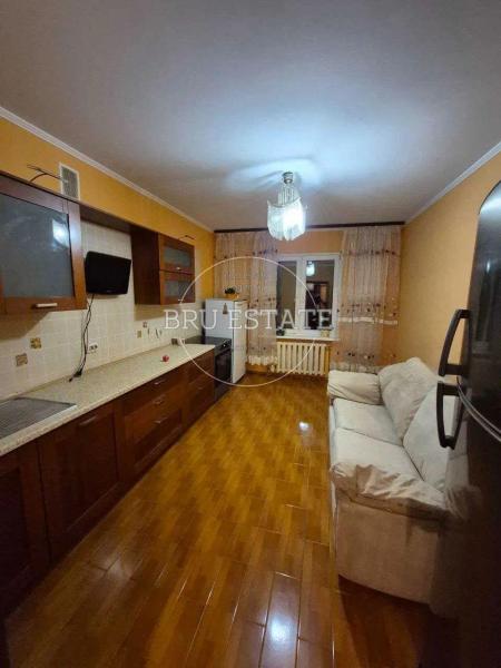 Продам 3-комнатную квартиру