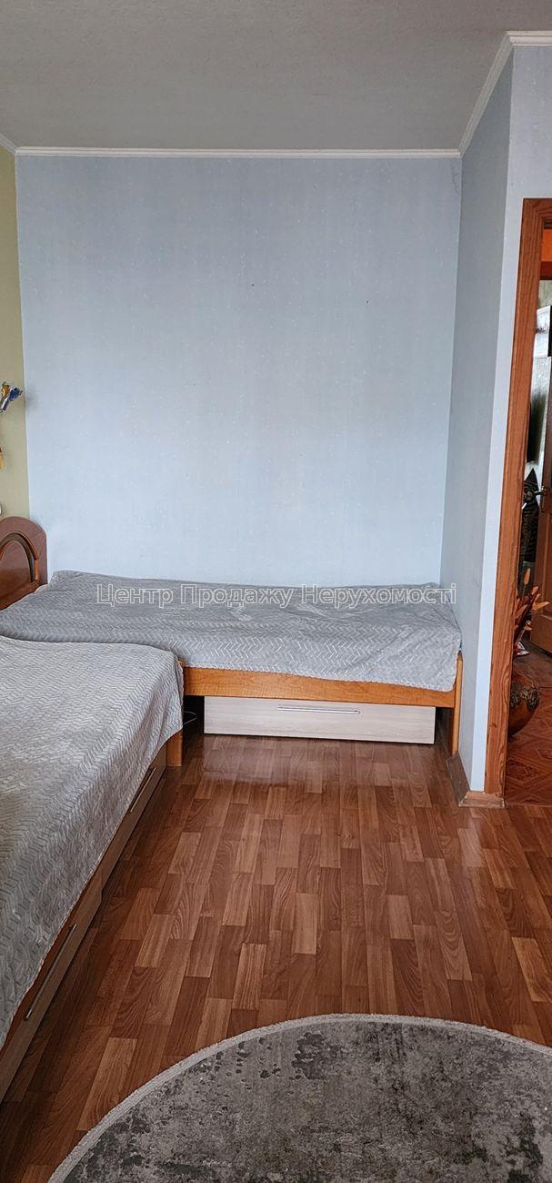 Фото R8  Продам 3к. квартиру в районі метро Метробудівників10