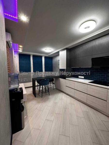 Продам 2-комнатную квартиру в новостройке