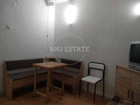 Продам 2-кімнатну квартиру