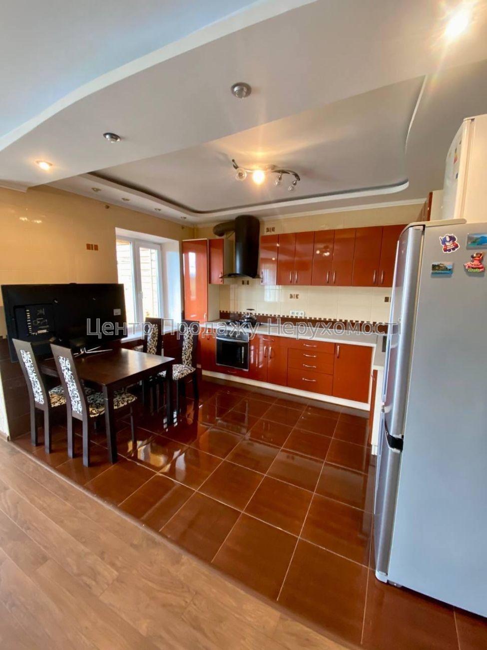 Фото Сучасна 2-кімн. Кварира СС-12