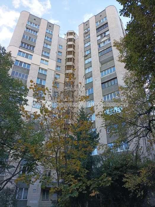 Фото Центр продажу нерухомості продає світлу та простору квартиру1