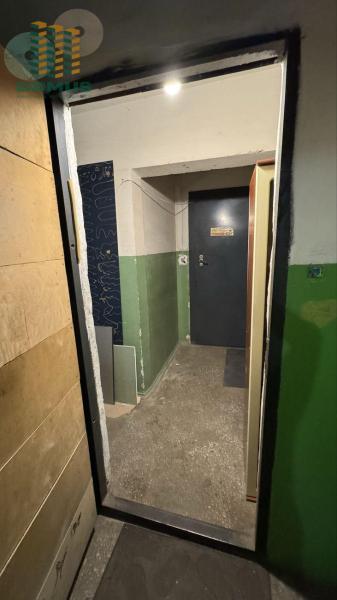 Продам 4-кімнатну квартиру