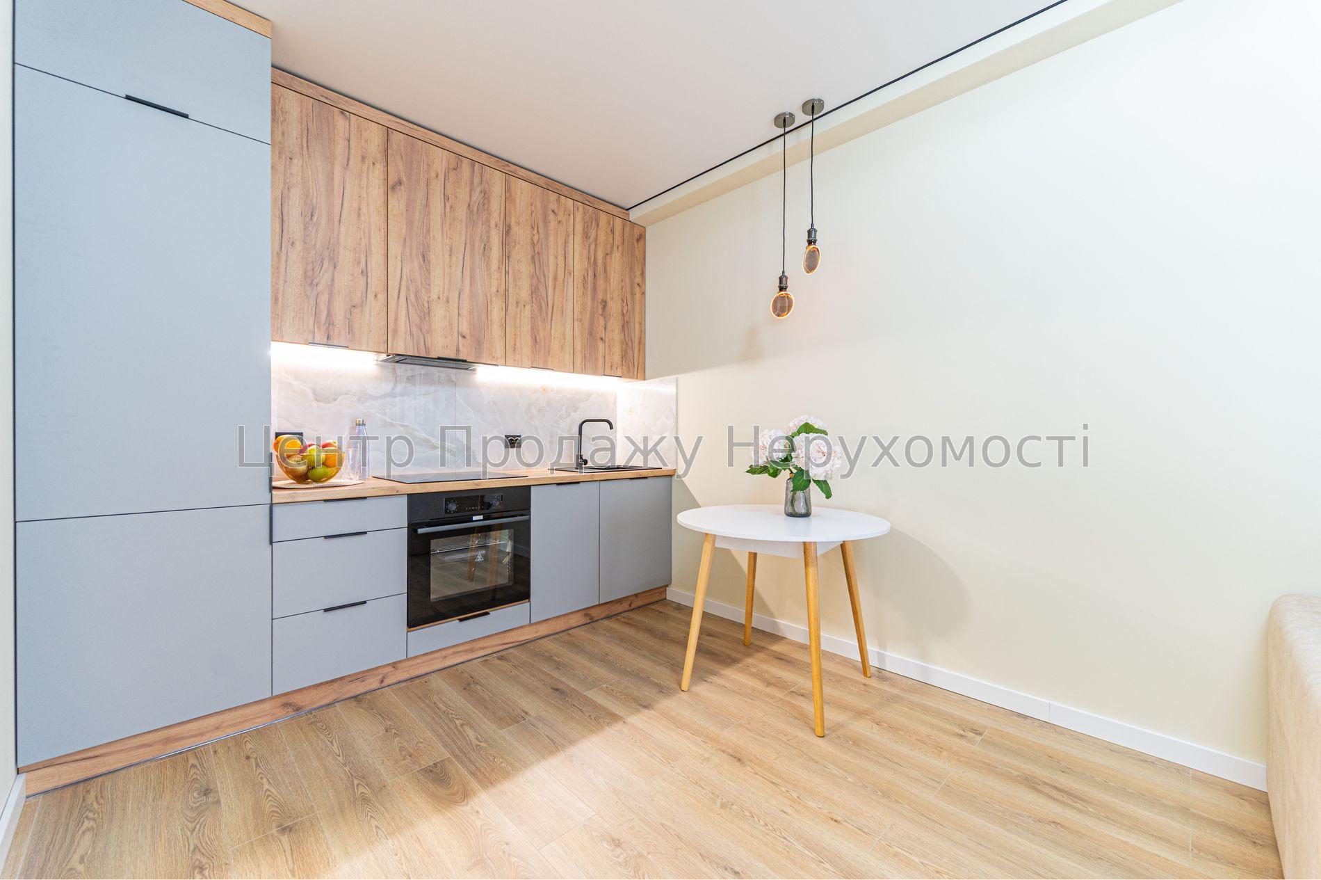 Фото Продам 1-кімнатну в ЖК 