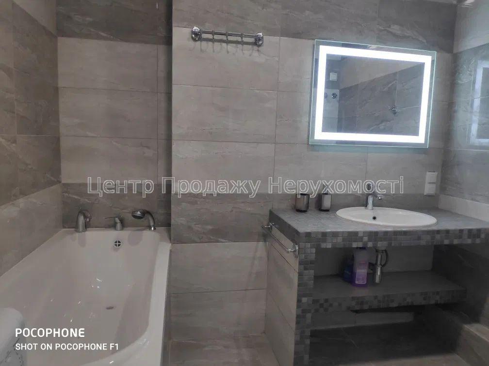 Фото R8 Продам 1 к квартиру з ремонтом в районі ст.метро Спортивна9
