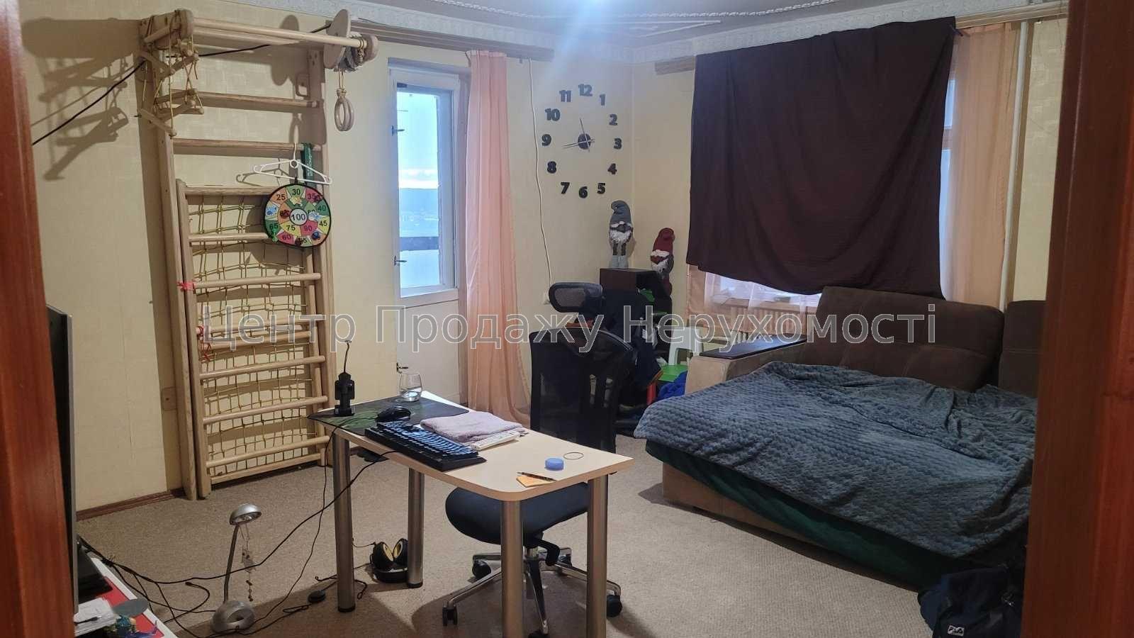 Фото Продам 4х кімнатну квартиру 110м.кв.4