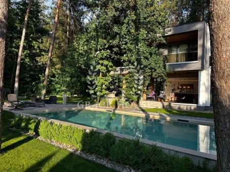 Здам 2-поверховий будинок