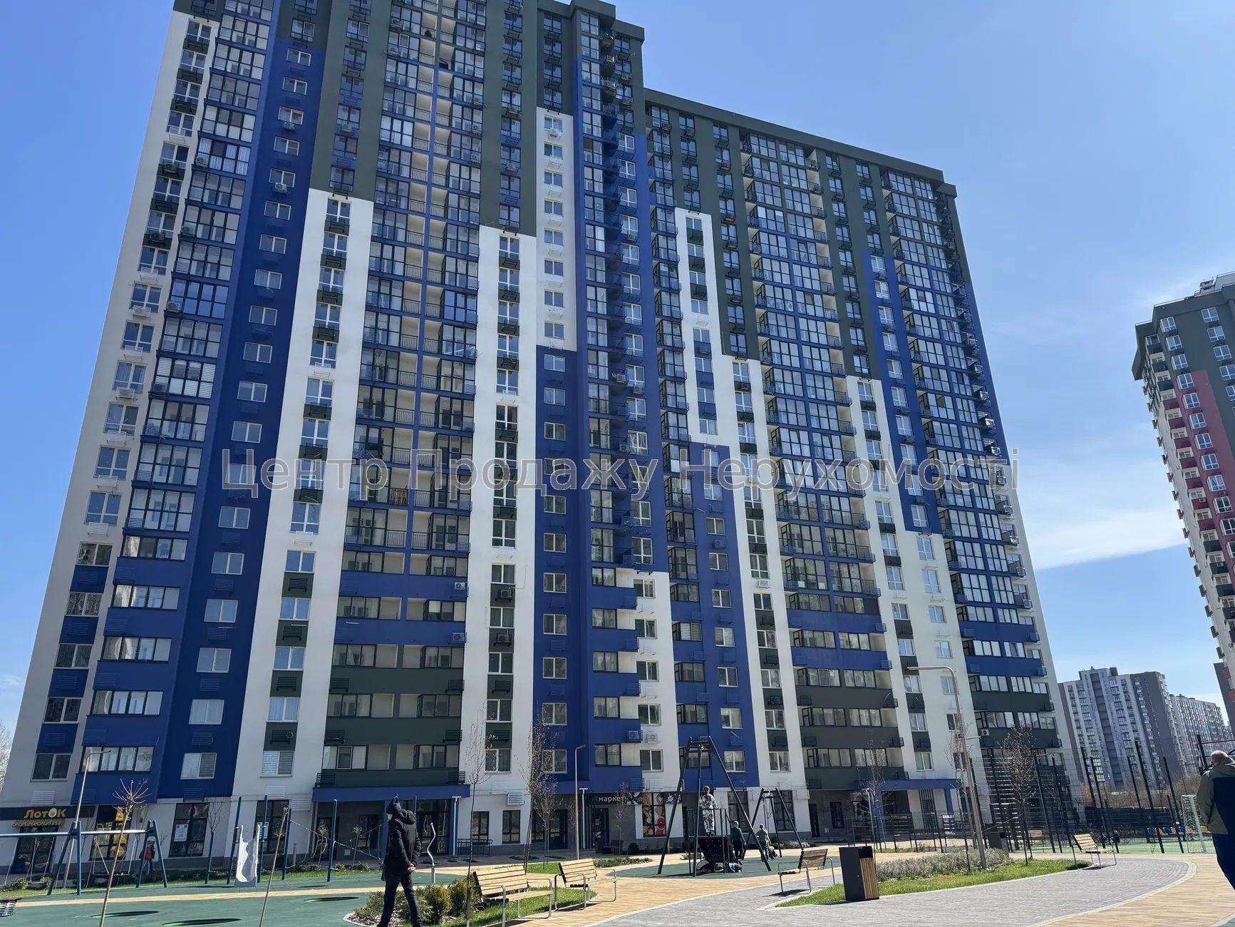 Фото Продам даокімнатну квартиру 68м2 в ЖК Сирецькі Сади17