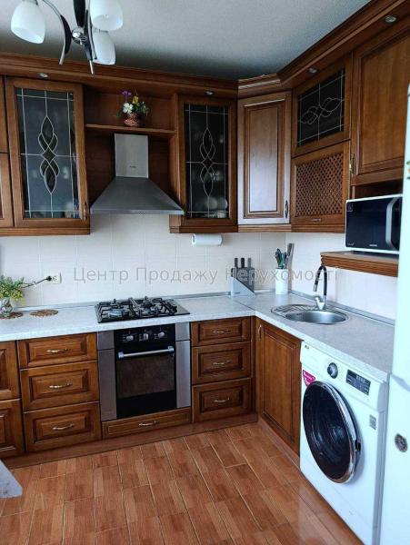 Продам 3-кімнатну квартиру