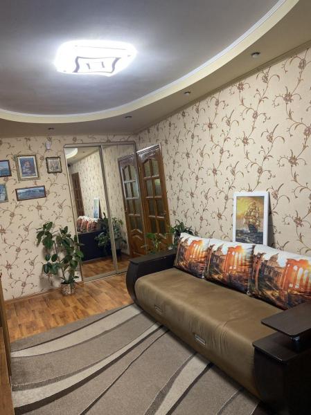 Продам 3-кімнатну квартиру