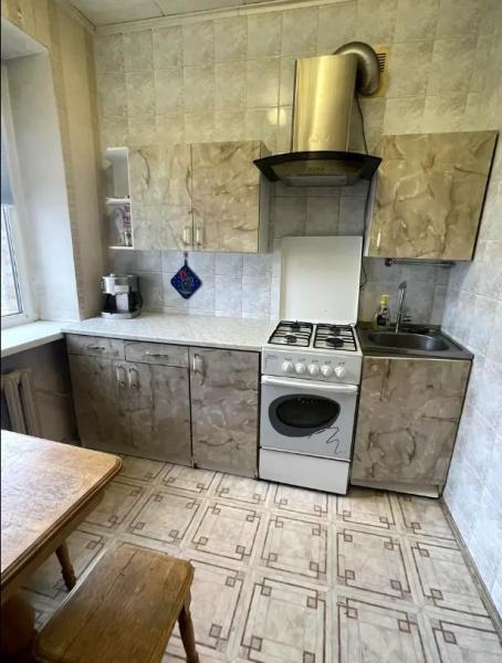 Продам 2-кімнатну квартиру