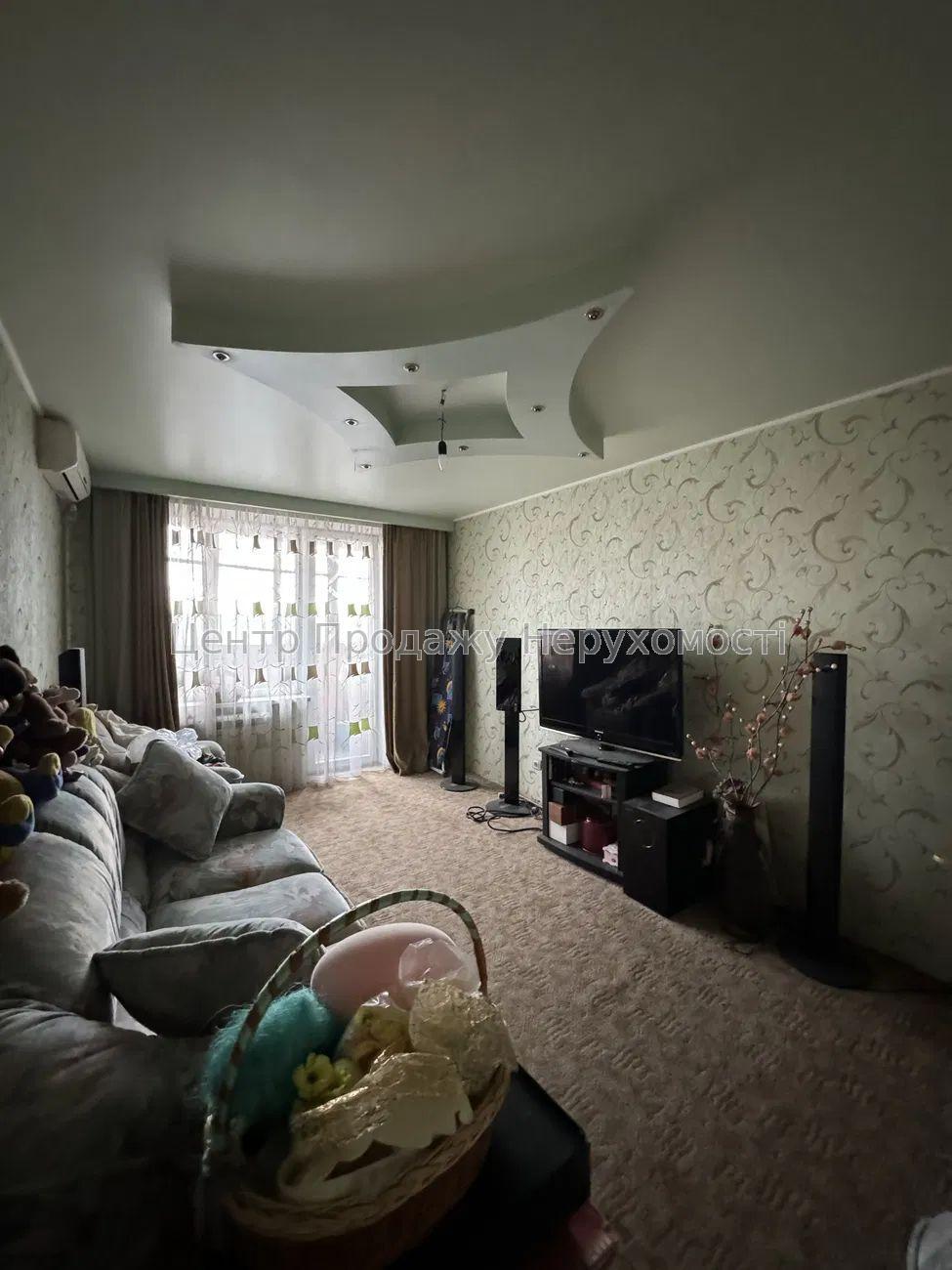 Фото R8 Продам 2к.квартиру в районі ст.метро Левада1