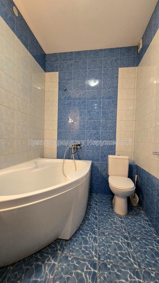 Фото Продам велику 2к квартиру, Девев'янко Q819