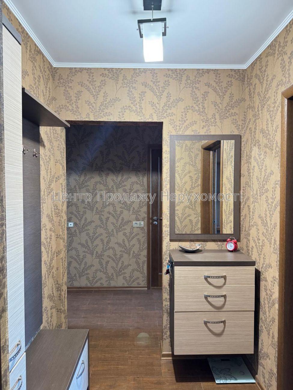 Фото Продаж двокімнатної квартири12