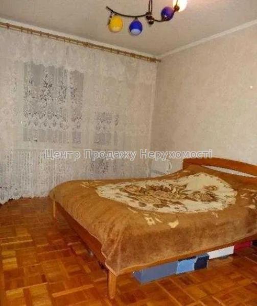 Продам 3-кімнатну квартиру