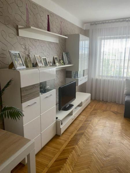 Продам 2-кімнатну квартиру