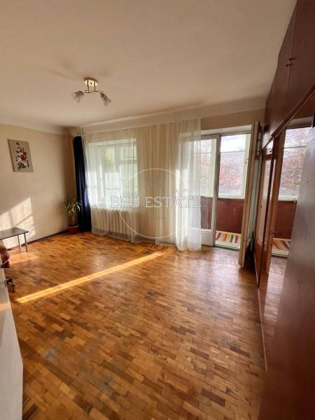 Продам 3-кімнатну квартиру