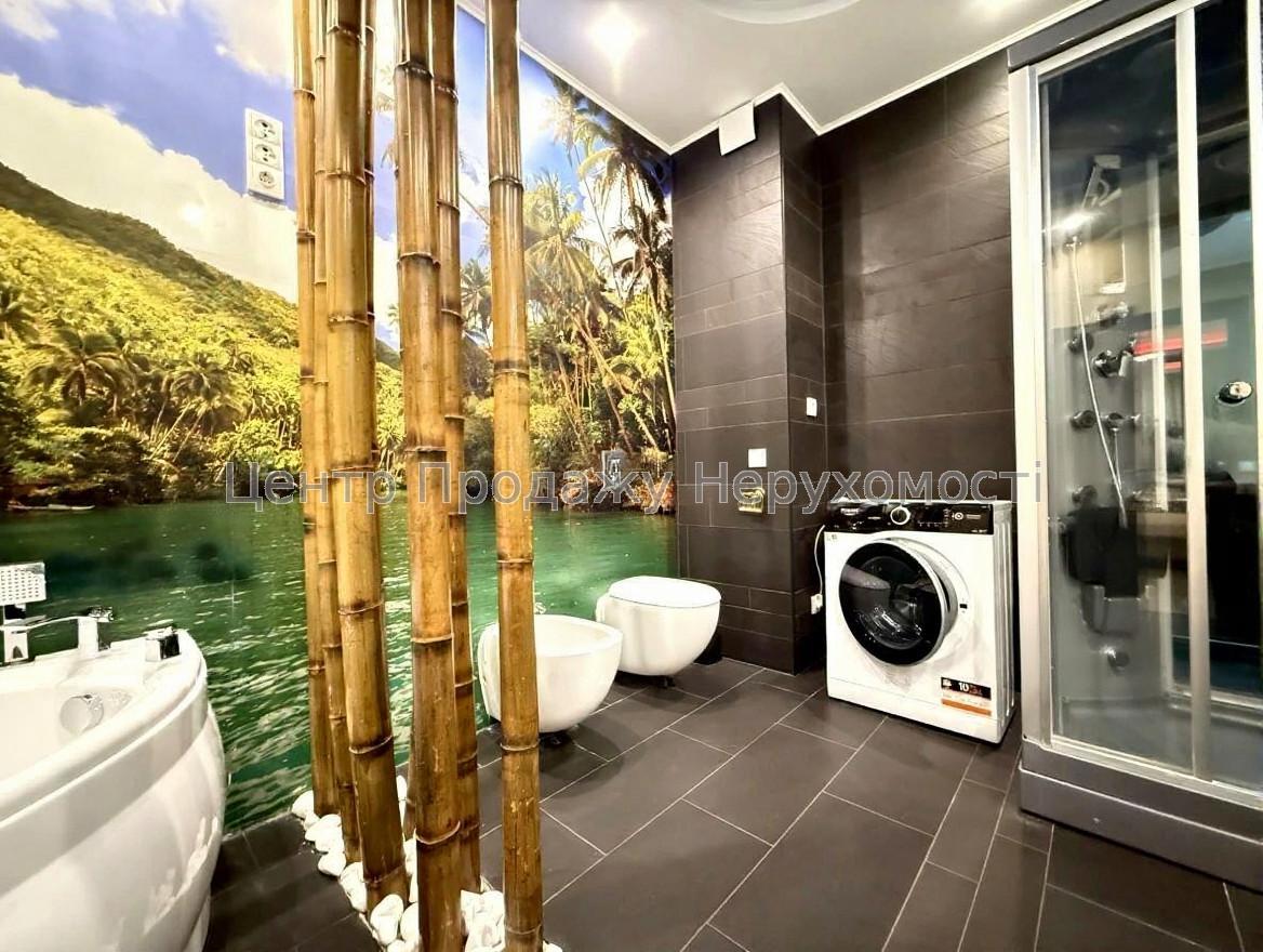 Фото Продам 2к квартиру ЖК Світлий Дім13