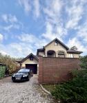 Продам 2-поверховий особняк, 327 м², євроремонт