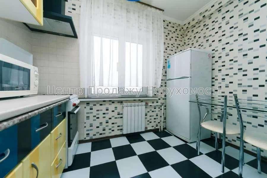 Фото 1 к, Киев, Оболонь, ул. Иорданская 8.9