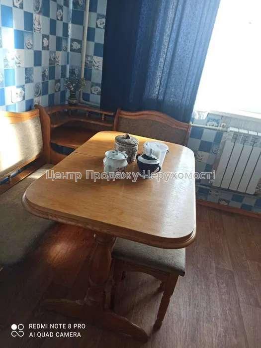 Фото Продається затишна 2-кімнатна квартира у доброму житловому стані.4