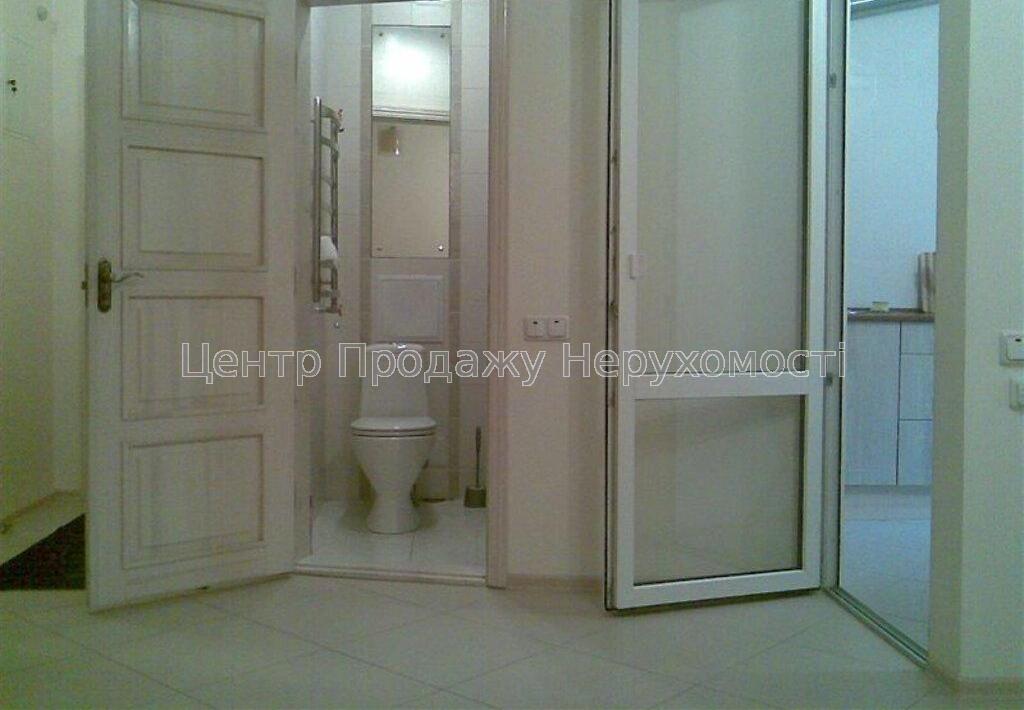 Фото Продаж 1-кімнатної квартири біля станції метро6