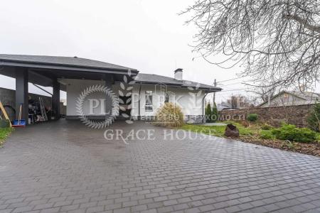 Продам 2-поверховий будинок