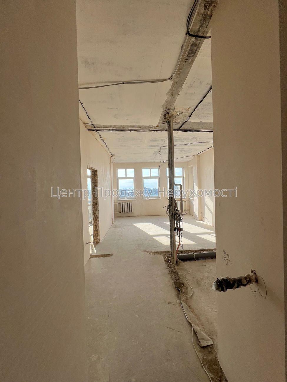 Фото Продаж квартири 3 кімн. 13/15 пов. 140 м², Київ21