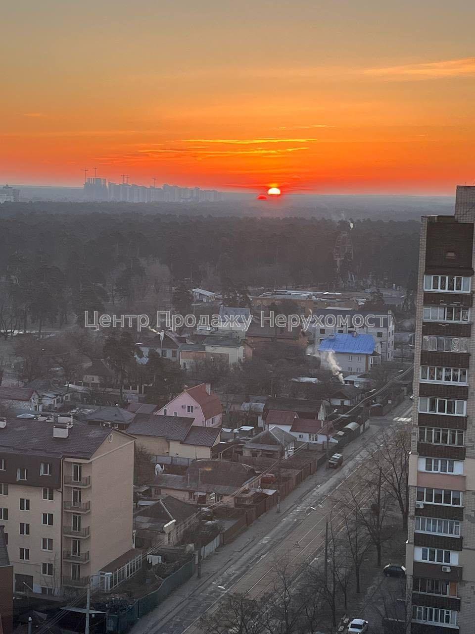 Фото Продаж квартири у Києві, 75 кв. м, 2 кімн.1