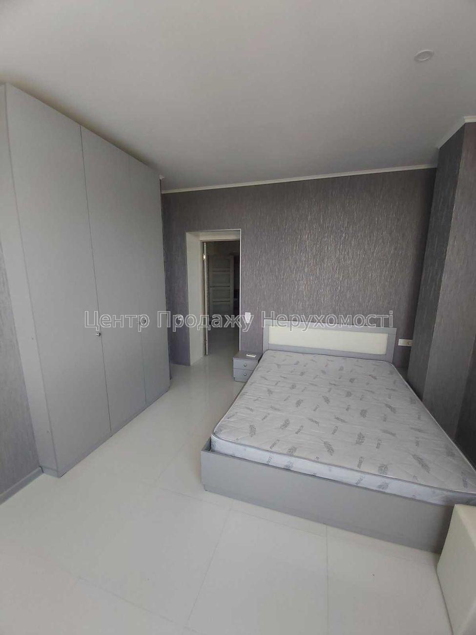 Фото Продам Виняткову квартиру Олексіївка метро 