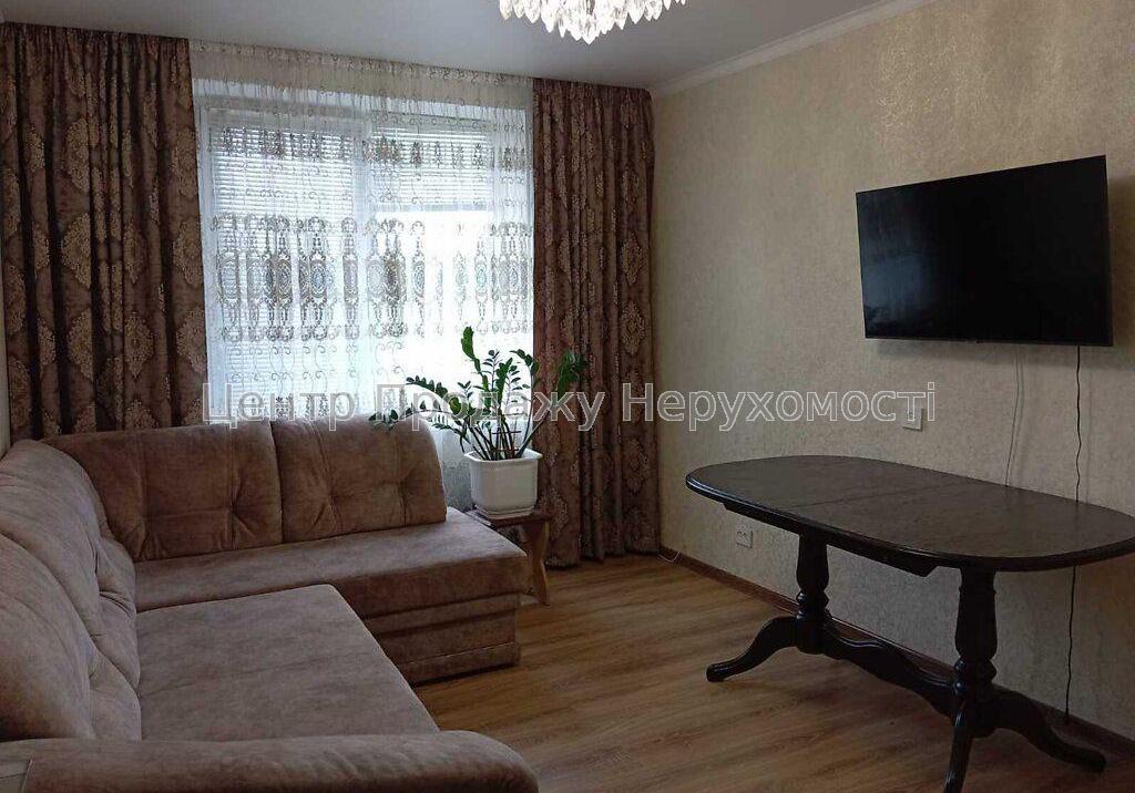 Фото Продаж квартири в Харкові, 3 кімнати, Салтівка1