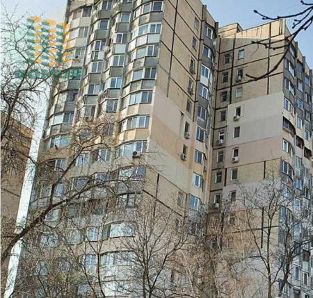 Продам 4-кімнатну квартиру
