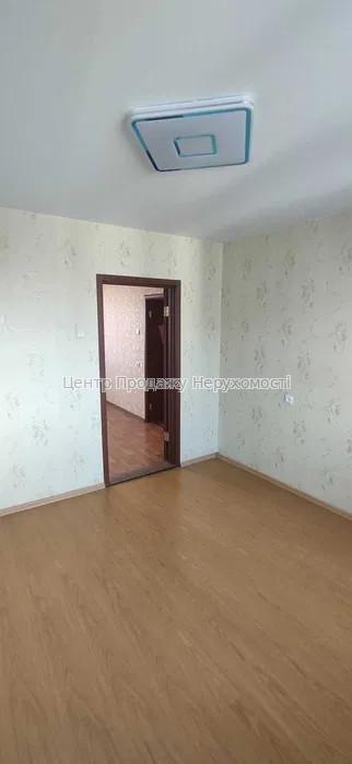 Фото Продам 4к квартиру метро Героев Труда22